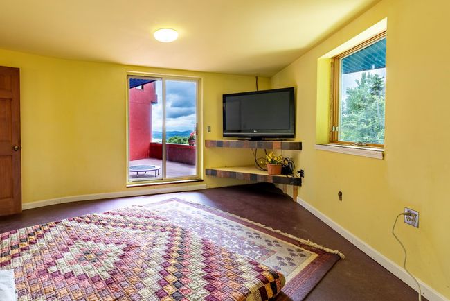 148 Private Rd 7, House other with 4 bedrooms, 3 bathrooms and null parking in Vershire VT | Image 26
