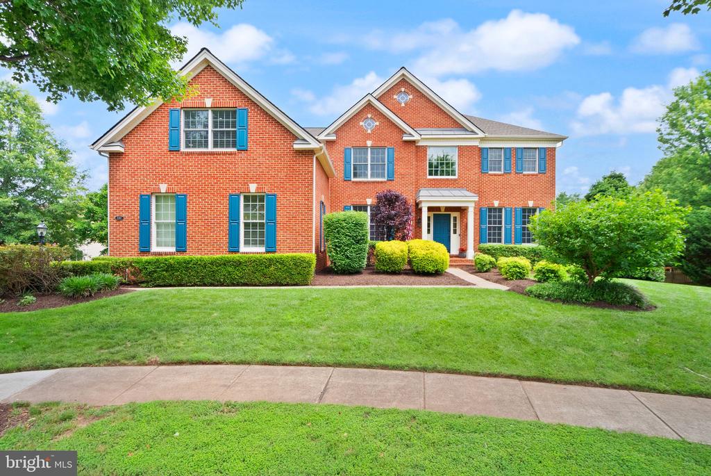 Residential in HAYMARKET 2
