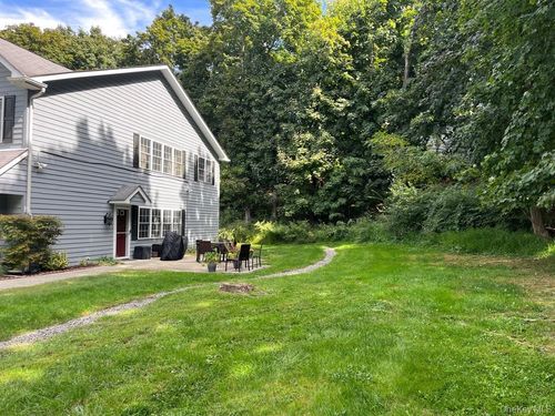 29 Lamplight St, Beacon, NY, 12508-1435 | Card Image