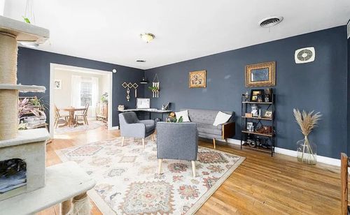 front-2402 29th St, Lubbock, TX, 79411-1310 | Card Image