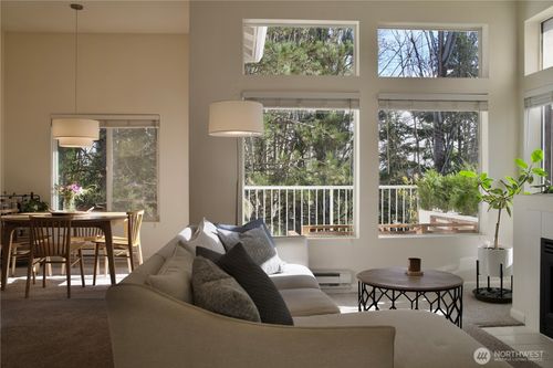 apt-204-22202 42nd Ave S, Kent, WA, 98032-8452 | Card Image