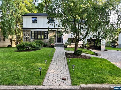 392 Marlboro Rd, Englewood, NJ, 07631-1417 | Card Image