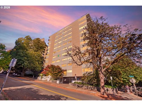 702-2211 Sw Park Pl, Portland, OR, 97205-1103 | Card Image