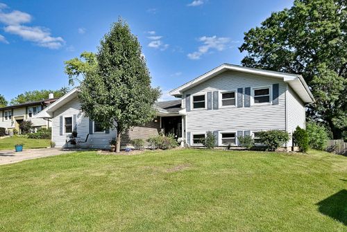 20W581 Glen Ct, Lombard, IL, 60148-5227 | Card Image