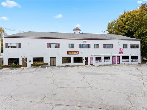 971 Main St, West Warwick, RI, 02893-3599 | Card Image