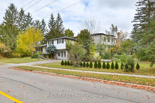 165 Carlson Dr, Newmarket, ON, L3Y3H2 | Card Image