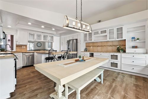780 Gregory Ln, Oceanside, CA, 92057-5049 | Card Image