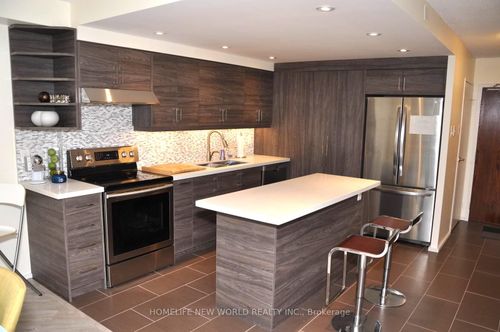 1204-62 Wellesley St W, Toronto, ON, M5S2X3 | Card Image