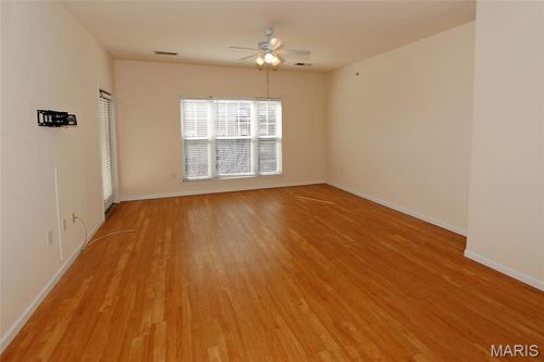 unit-2301-1251 Strassner Dr, Brentwood, MO, 63144-1881 | Card Image