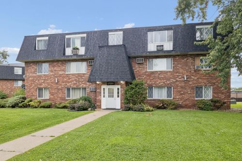 4-17204 71st Ave, Tinley Park, IL, 60477-3358 | Card Image