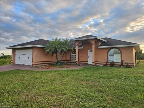 8016 Mangrove Cir, Labelle, FL, 33935-3488 | Card Image