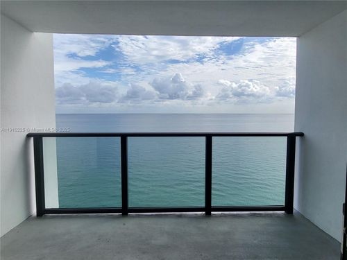 apt-2401-2301 S Ocean Dr, Hollywood, FL, 33019-2626 | Card Image