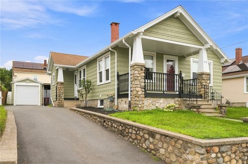 1173 Park Ave, Woonsocket, RI, 02895-6530 | Card Image