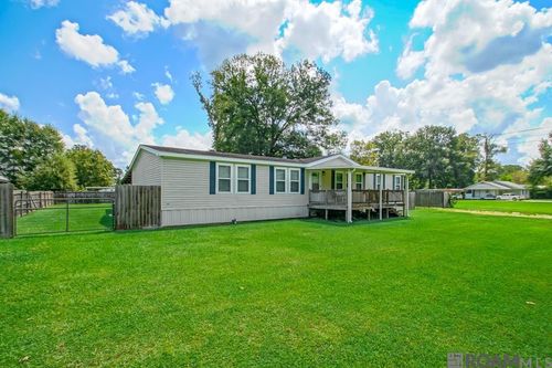 20926 Holmes Dr, Zachary, LA, 70791 | Card Image