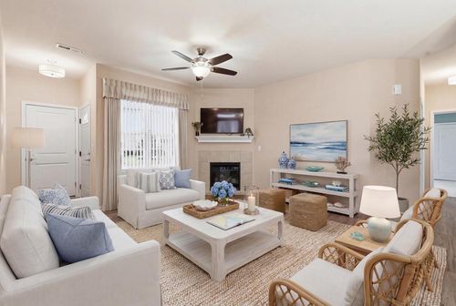 W197N16894 Stonewall Drive, Jackson, WI, 53037 | Card Image