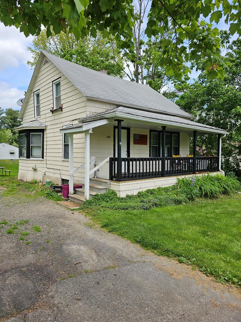 12th St, Elmira, NY 14903
