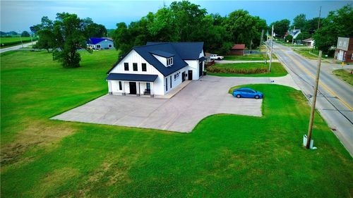 165 W South St, Oreana, IL, 62554-8153 | Card Image