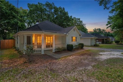 1055 Mcneil Ave, Mobile, AL, 36609-5120 | Card Image