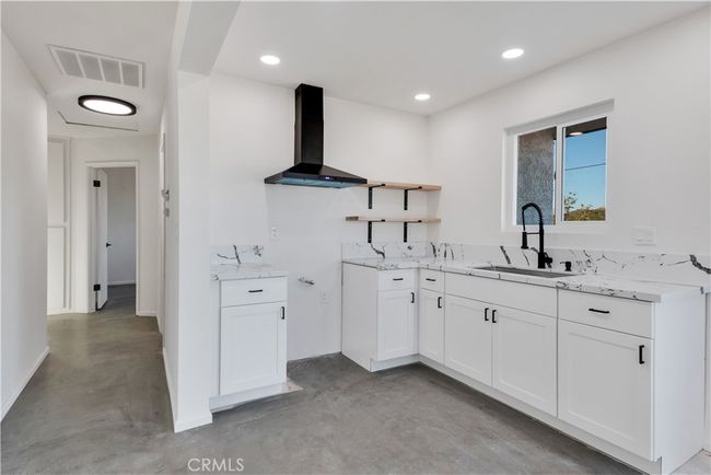 61638 La Jolla Dr, House other with 4 bedrooms, 2 bathrooms and null parking in Joshua Tree CA | Image 9
