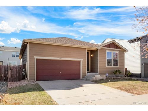 5377 Laredo Ct, Denver, CO, 80239-6499 | Card Image