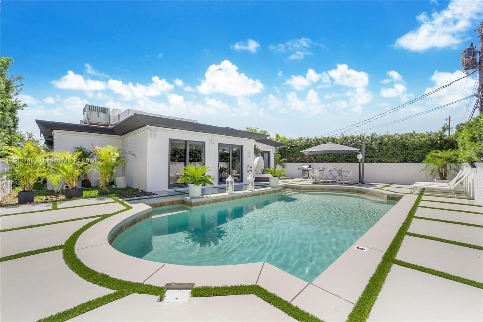 Bounty Ave, North Bay Village, FL 33141