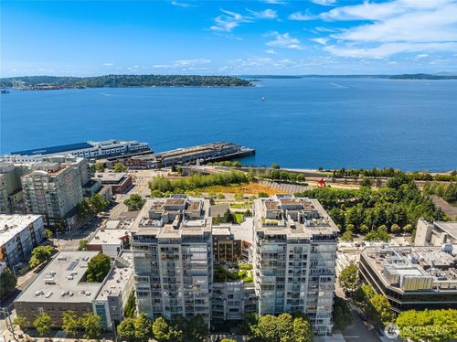 ph5-2929 1st Ave, Seattle, WA, 98121-3018 | Card Image