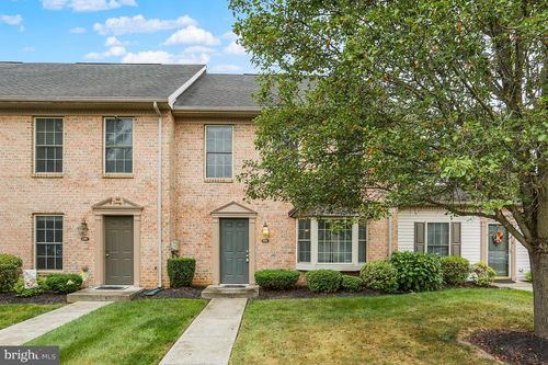 132 Melbourne Ln, MECHANICSBURG, PA, 17055-6673 | Card Image