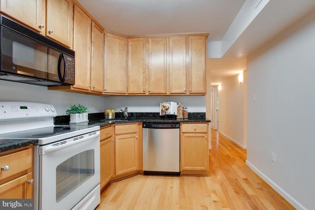 APT-202 - 11729 Ledura Ct, Condo with 3 bedrooms, 2 bathrooms and null parking in Reston VA | Image 8