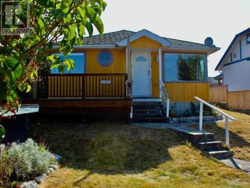 4444 Omineca Ave, Powell River, BC, V8A2P7 | Card Image