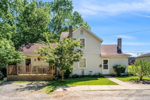 40 Parsons Ave, Delaware, OH, 43015-1827 | Card Image