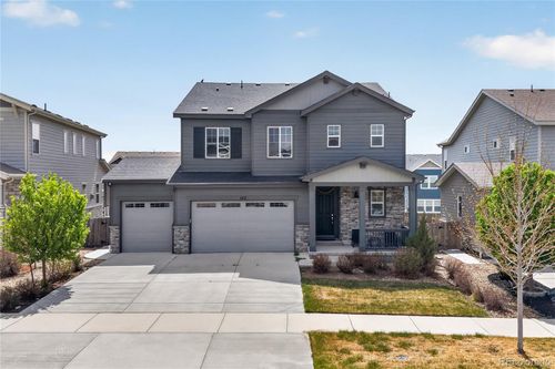 127 N Oak Hill Way, Aurora, CO, 80018-1784 | Card Image