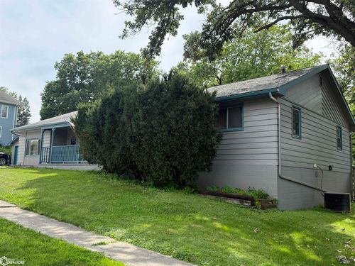 620 N Maple St, Creston, IA, 50801-1506 | Card Image