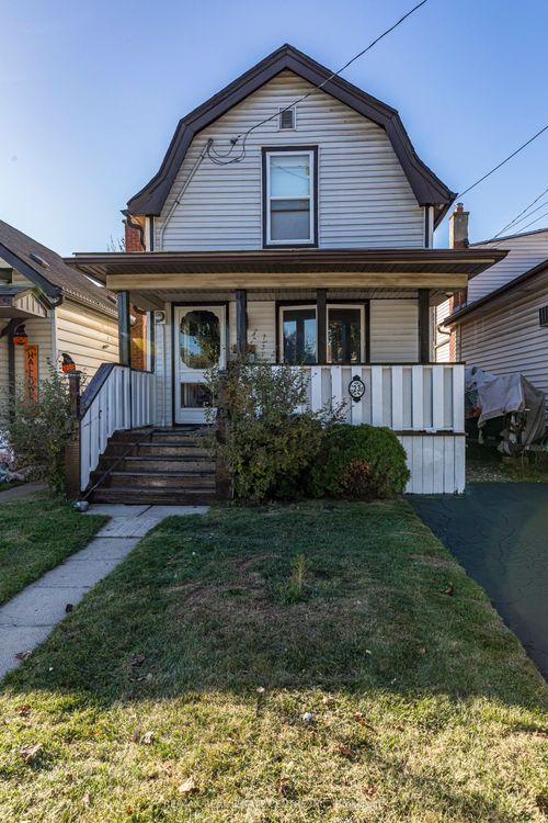 23 Frederick Ave, Hamilton, ON, L8H4K1 | Card Image
