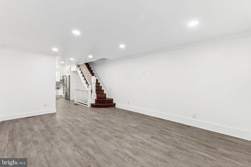 807 N 42nd St, PHILADELPHIA, PA, 19104-1401 | Card Image