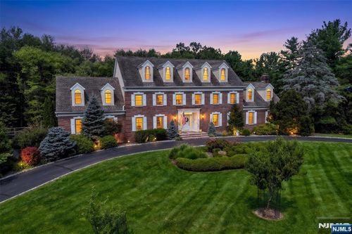 958 Arapaho Trail, Franklin Lakes, NJ, 07417 | Card Image