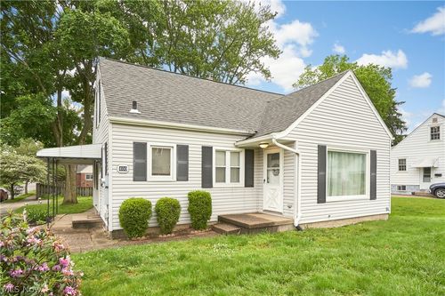 400 Ripley Ave, Akron, OH, 44312-2766 | Card Image