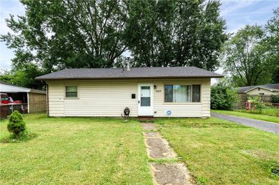 1069 Omard Drive, House other with 3 bedrooms, 1 bathrooms and null parking in Xenia OH | Image 2