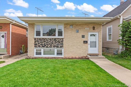 7320 W 58th St, Summit, IL, 60501-1308 | Card Image