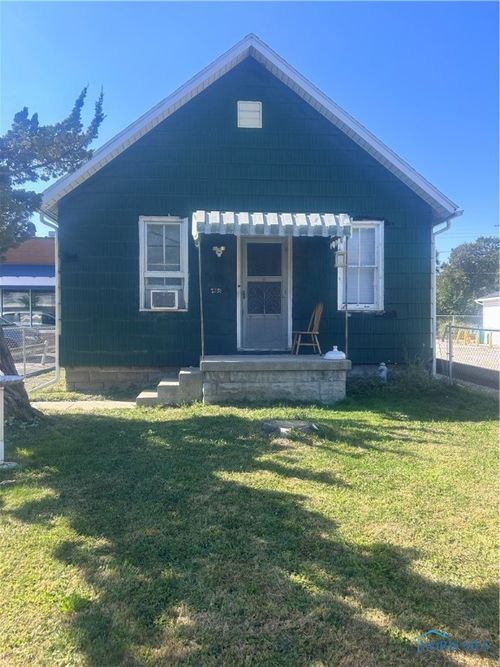 2751 Lagrange St, Toledo, OH, 43608-2377 | Card Image