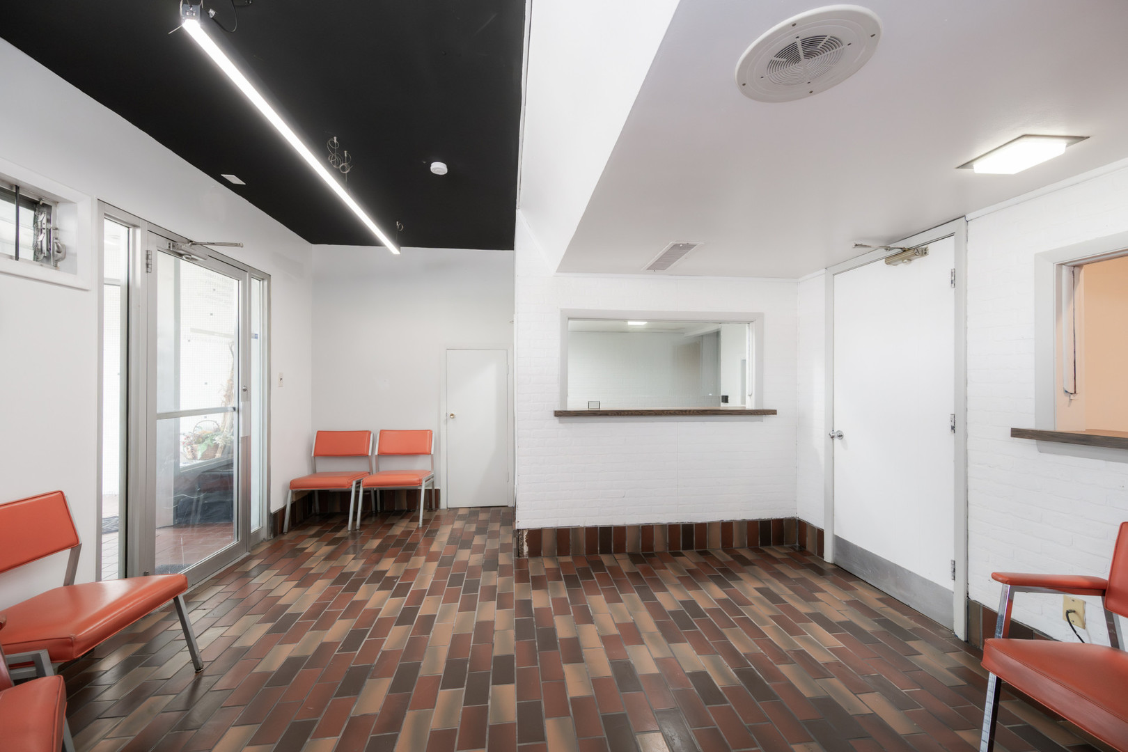 Commercial Sale in Chicago 2