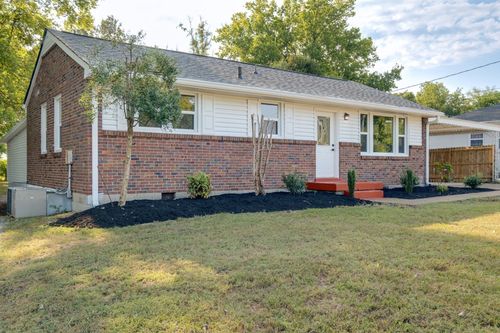 511 Wanda Dr, Nashville, TN, 37210-3311 | Card Image