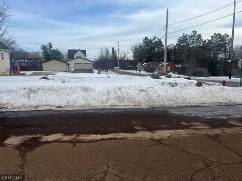 402 Park Ave, Sandstone, MN, 55072-5220 | Card Image