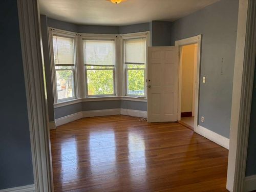 94 Lexington Ave, Providence, RI, 02907-1767 | Card Image