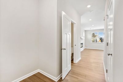 [L3108-Z004]Foyer.1.jpg | Image 3