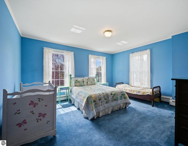 431 Michigan Ave, House other with 10 bedrooms, 7 bathrooms and null parking in Charlevoix MI | Image 44