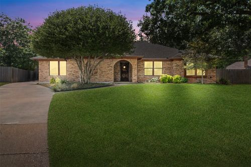 4812 Arabian Ct, Arlington, TX, 76017-2419 | Card Image