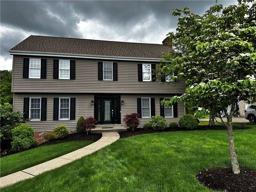 238 Cumberland Dr, Seven Fields, PA, 16046-8004 | Card Image
