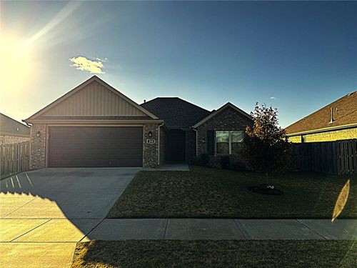 253 S Amber Dawn Ave, Farmington, AR, 72730-3153 | Card Image
