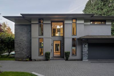 281 29 Th St, House other with 4 bedrooms, 4 bathrooms and 3 parking in West Vancouver BC | Image 1