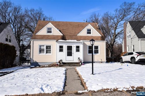 31 Aberdeen Ct, Haledon, NJ, 07508-1218 | Card Image